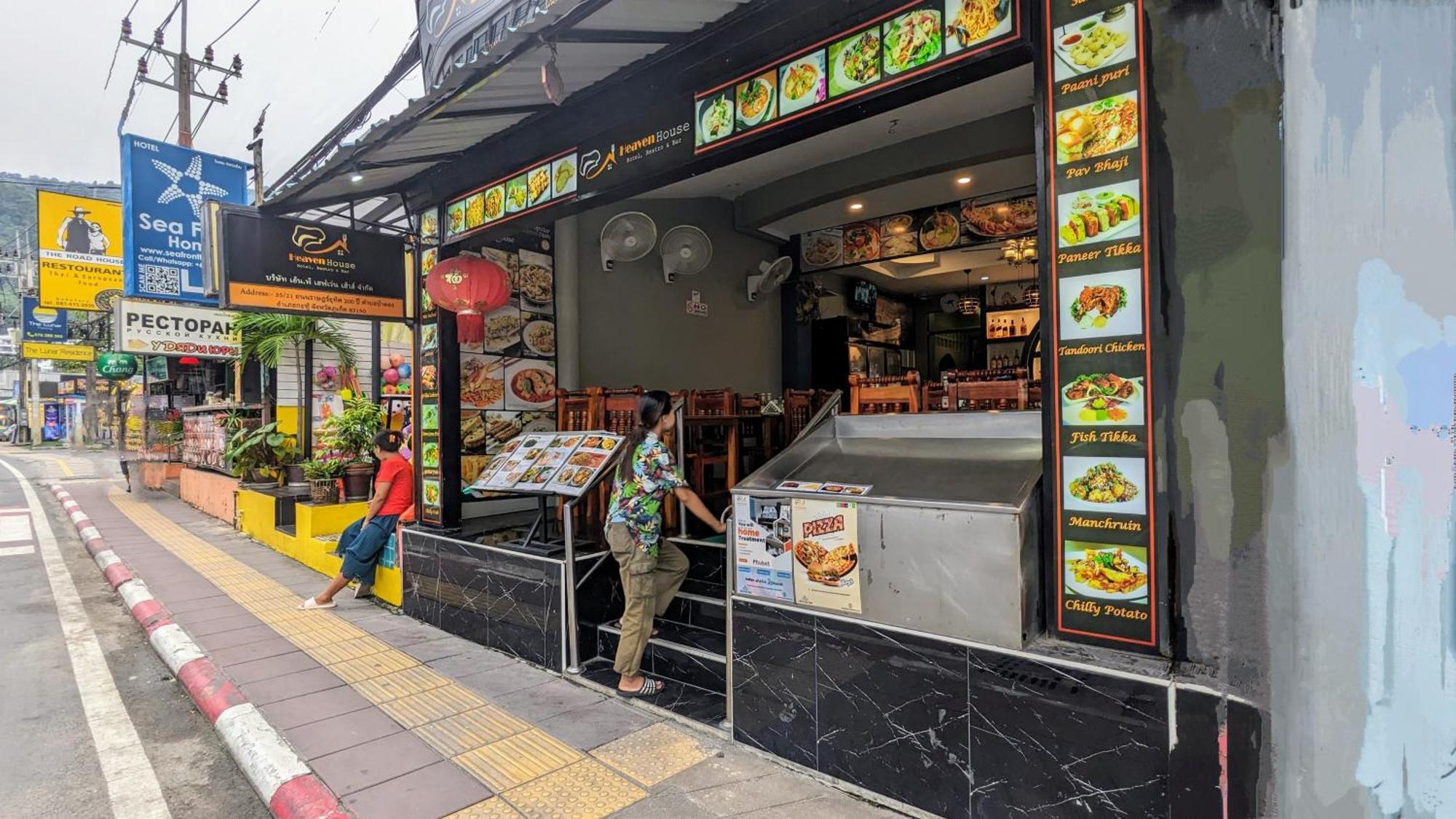Heaven House Restro & Bar Hotel Patong Exterior foto